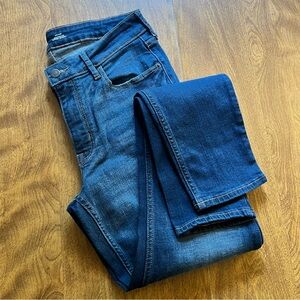 Old Navy Women’s Dark Wash Mid Rise Rockstar Super Skinny Denim Jeans size 10L